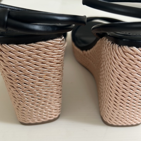NEW IN BOX Marc Fisher Strappy Wedge Sandals - Picture 6 of 7
